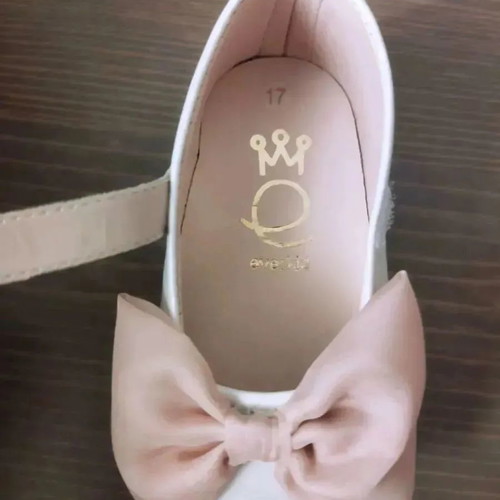 Everkid leather baptismal ballerinas used, size 17, ecru with pink bows