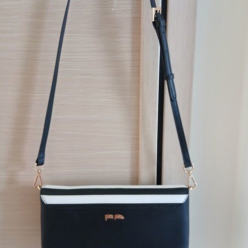 Folli Follie leather crossbody bag, black and white