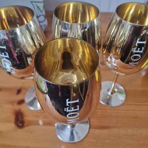 Moet champagne glasses 4 gold color new