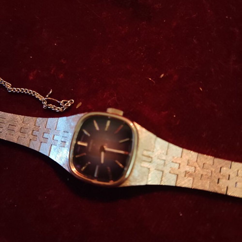 Seiko women's watch like new, silver, WGP back, st. steel, Japan