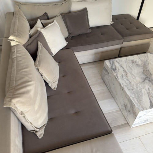 Corner sofa with extra stool like new