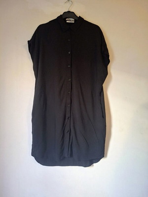 Black Pull & Bear Oversized Shirt Dress like new, long sleeves