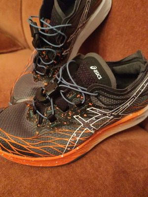 Asics Fujispeed αθλητικά σαν καινούργια, νούμερο 38, πολύχρωμα