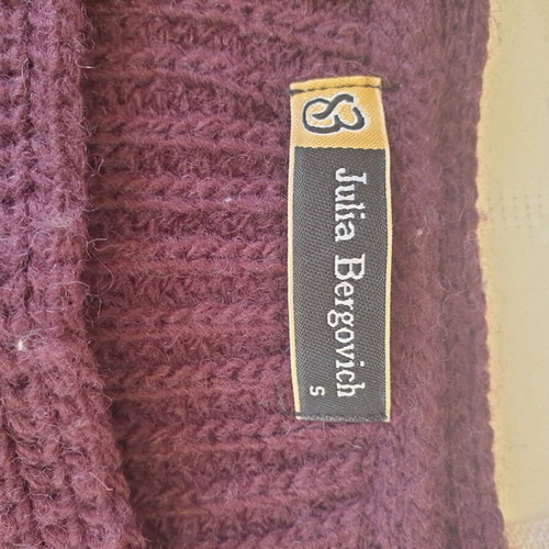 Pullover used, burgundy, size medium