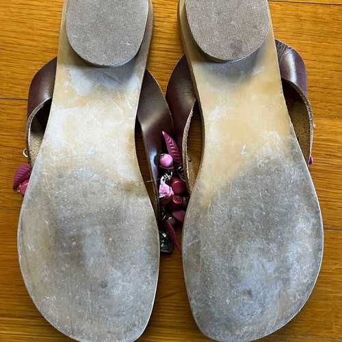 Leather sandals used with pink decoration, size 37