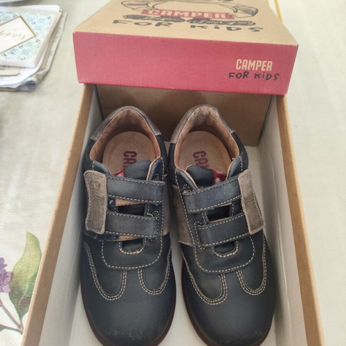 Camber kids shoes size 29 like new, blue and brown casual