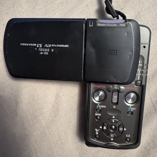 Sony Cyber-shot DSC M1 camera