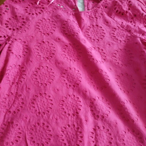 Zara cotton blouse 3/4 sleeves broderie like new, fuchsia