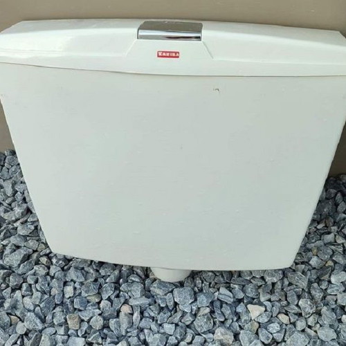 Toilet cisterns used, pack