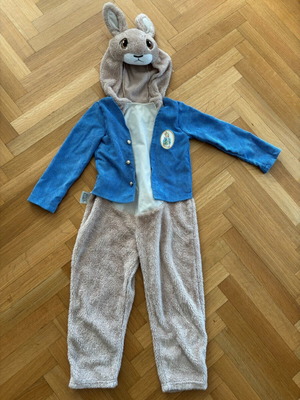 Peter rabbit костюм като нов за 5-6 години 110-116см