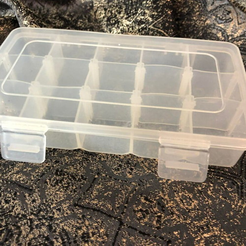 Transparent plastic organizer like new with 15 compartments