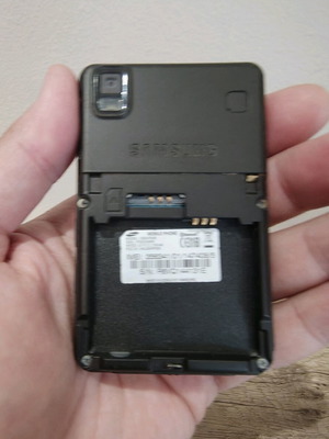 Samsung Giorgio Armani used, unknown functionality