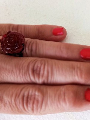 Ring black with red rose new