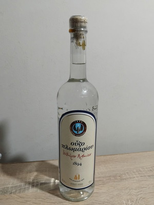 Ούζο Πλωμαρίου 700 ml καινούργιο