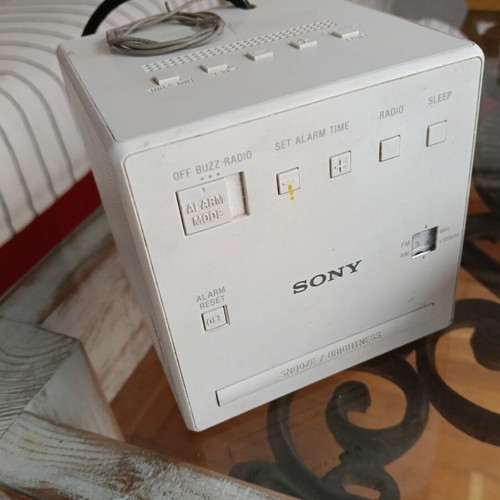 Sony ICF-C1 radio and alarm clock used, white color