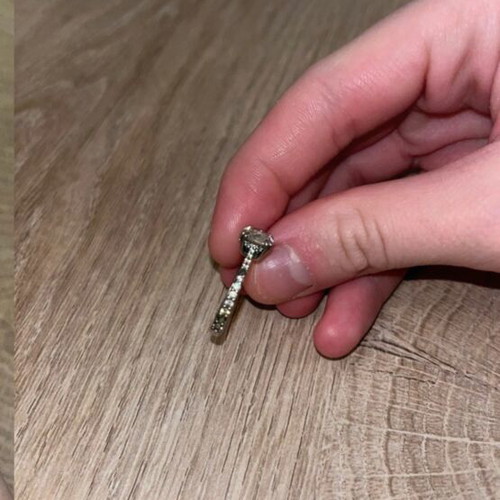 Swarovski ring size 55 like new, silver