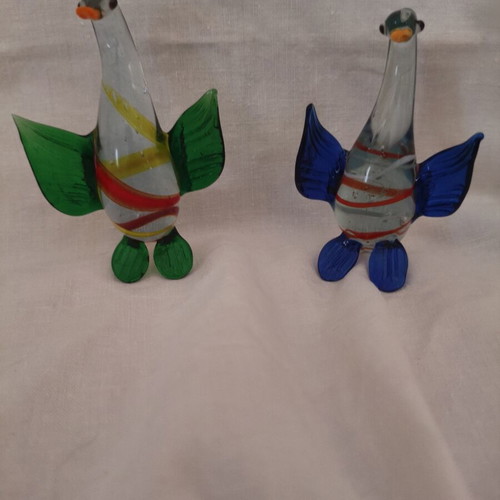 Vintage decorative glass figurines set of two, like new