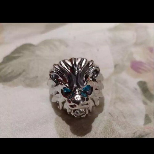 Lion Ring new, silver with diamond and sapphires, unisex
