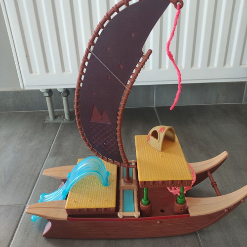 Disney Princess Vaiana Ship with Transforming Play Areas