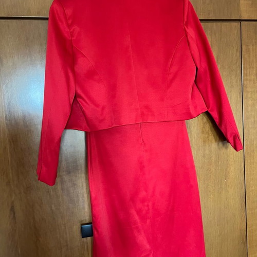 Satin elastic dress set with short jacket used, red