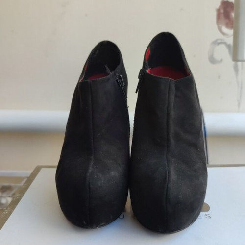 Women's high ankle boots like new, size 37, black