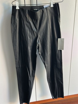 Zara black vegan leather pants M/L like new