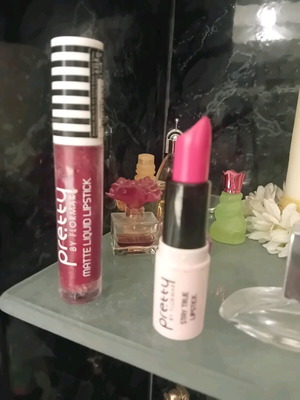 Κραγιόν και lip gloss Pretty καινούργια