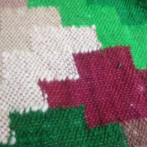 Vintage woven rug from the 60s like new, size 2.20x3.20