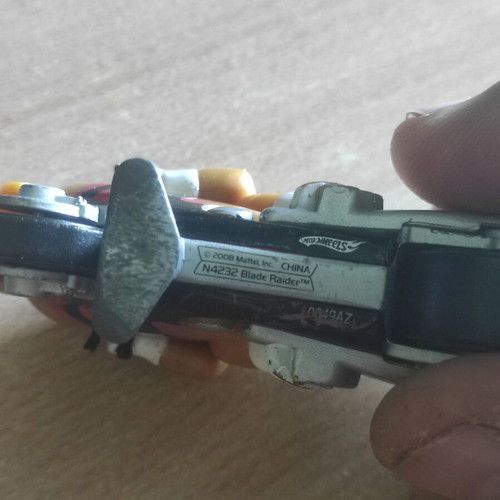 Hot Wheels Blade Raider used in good condition