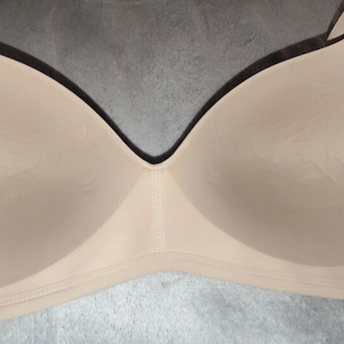 Triumph Body Make-Up Soft Touch wireless bra, size 75C