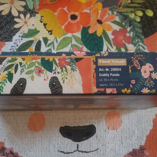 Heye puzzle 1000 pieces used, Floral Friends Cuddly Panda