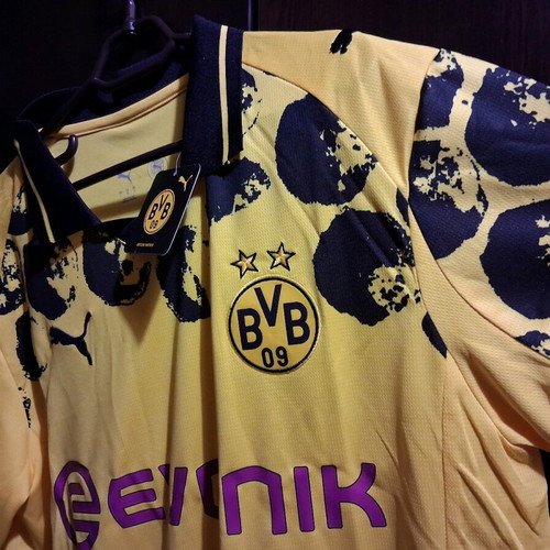 Borussia Dortmund Home Jersey new, authentic, size Large