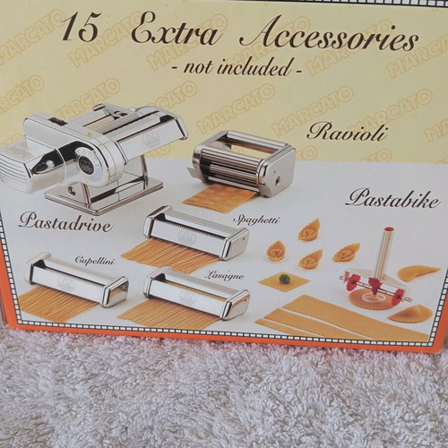 Atlas pasta machine like new, Italian
