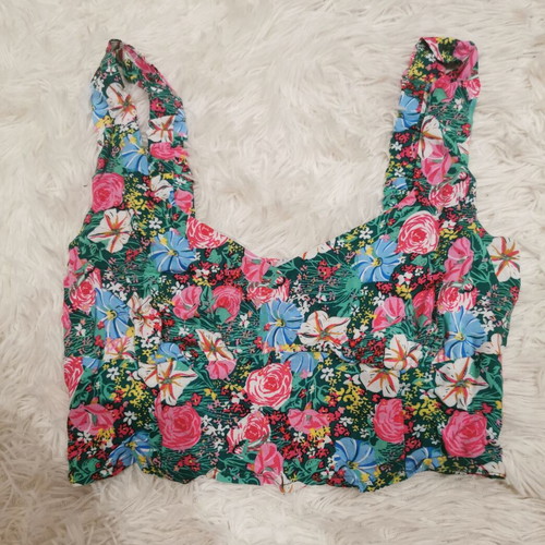 Pink Woman crop top size S like new, multicolor