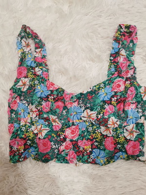 Pink Woman crop top size S like new, multicolor