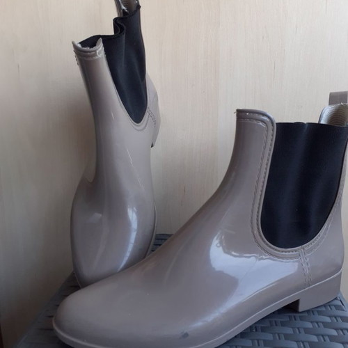 Short rain boots used, size 38