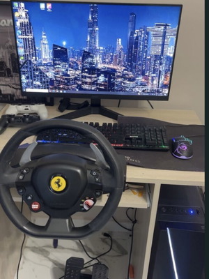 Gaming computer new with Samsung S24 c31x 75hz monitor and accessories