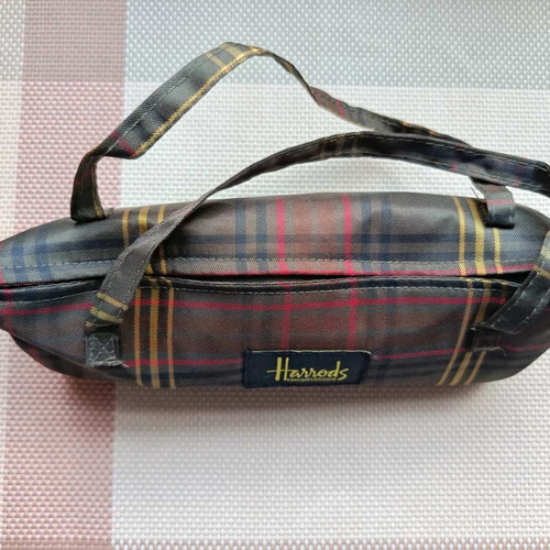 Harrods Knightsbridge toiletry bag with check pattern like new