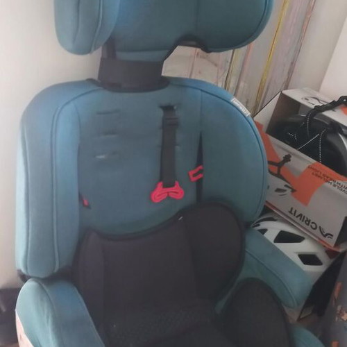 Lorelli car seat used with ISOFIX and side protection for 1-12 years