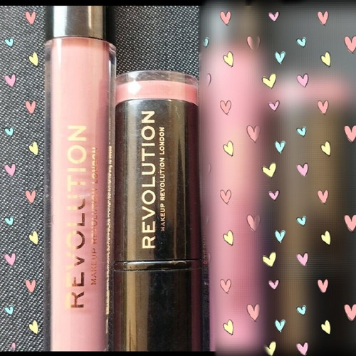 Revolution set Adore like new (Lipstick+Lipgloss)
