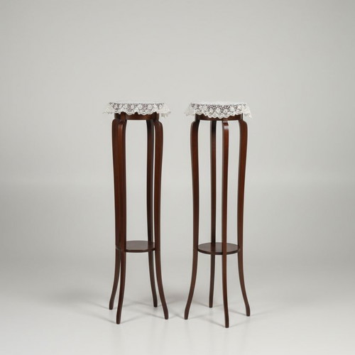 Vintage flower stands set like new