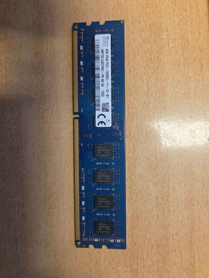 SK HYNIX 4GB DDR3 RAM like new