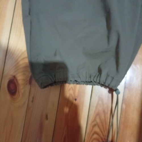 Stradivarius balloon pants size 36 small, new, brown and green