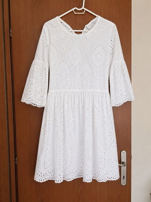 Λευκό βαμβακερό φόρεμα broderie anglaise S/M σαν καινούργιο με φόδρα