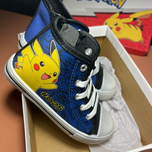 Pokemon kids canvas shoes with Pikachu new, size 28, blue