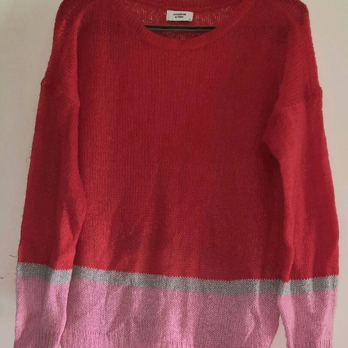 Pullover like new, thin with silver thread, size M