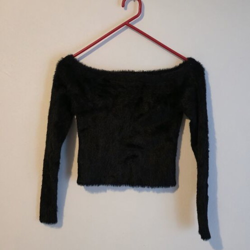 HM Divided Women's Off Shoulder Fuzzy Black Blouse Medium Like New