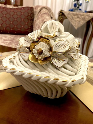 Capodimonte porcelain centerpiece used handmade with 24k gold