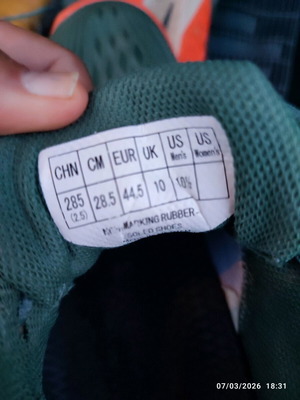 Тенис обувки Yonex Eclipsio употребявани номер 44.5