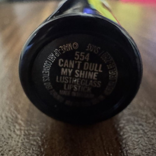 MAC Lustreglass Lipstick Can’t Dull My Shine new